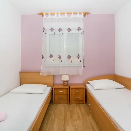 Clear Sky Apartment